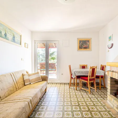 Vera Apartment *